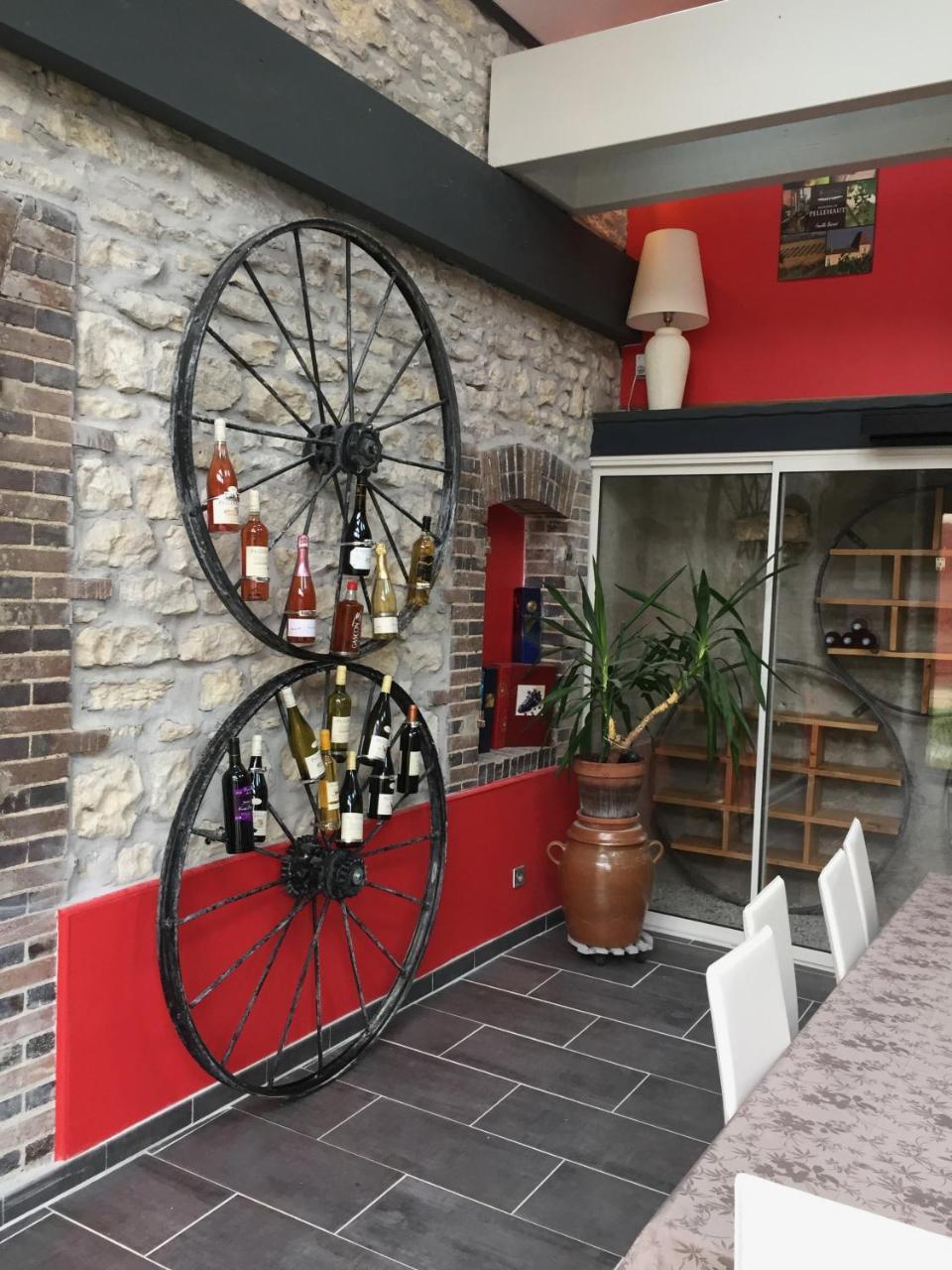 Bed and Breakfast Le Rouge & Blanc Saint-Maurice-le-Vieil Esterno foto