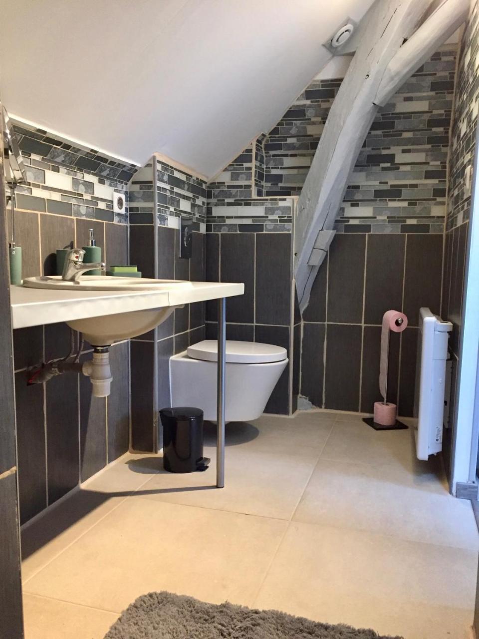 Bed and Breakfast Le Rouge & Blanc Saint-Maurice-le-Vieil Esterno foto