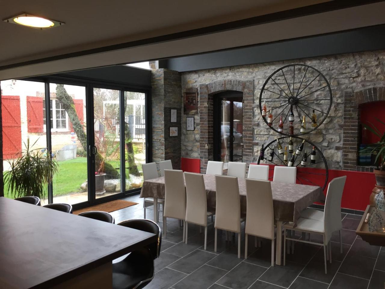 Bed and Breakfast Le Rouge & Blanc Saint-Maurice-le-Vieil Esterno foto