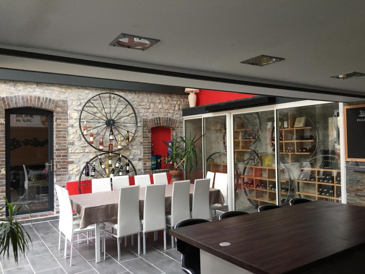 Bed and Breakfast Le Rouge & Blanc Saint-Maurice-le-Vieil Esterno foto