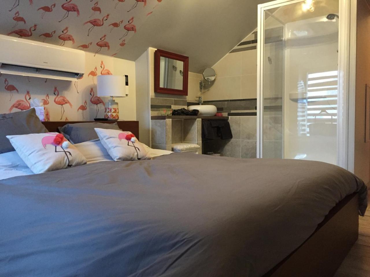 Bed and Breakfast Le Rouge & Blanc Saint-Maurice-le-Vieil Esterno foto