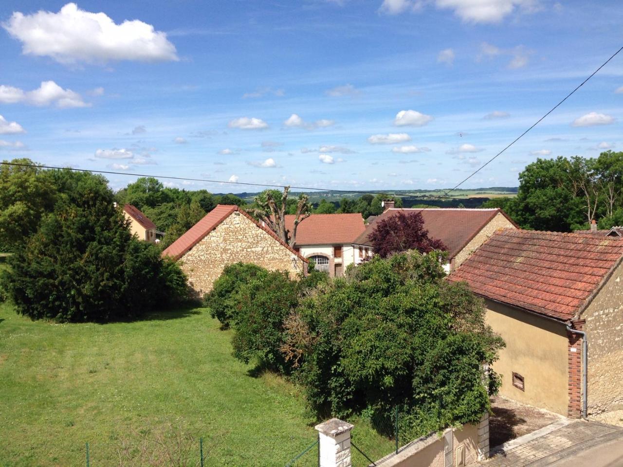 Bed and Breakfast Le Rouge & Blanc Saint-Maurice-le-Vieil Esterno foto